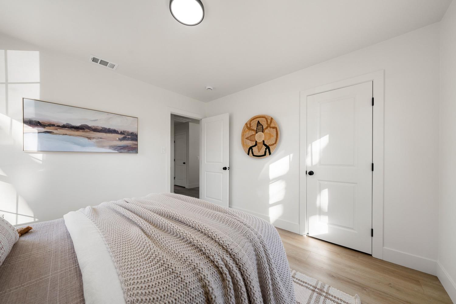 Detail Gallery Image 26 of 49 For 2750 San Luis Ct, Sacramento,  CA 95818 - 3 Beds | 2 Baths