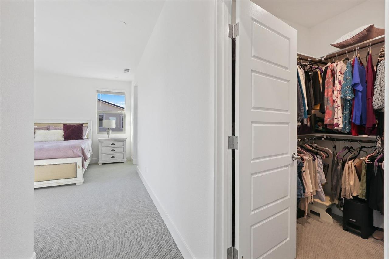 Detail Gallery Image 24 of 27 For 1712 S Breezy Meadow Dr, Sacramento,  CA 95834 - 4 Beds | 3 Baths
