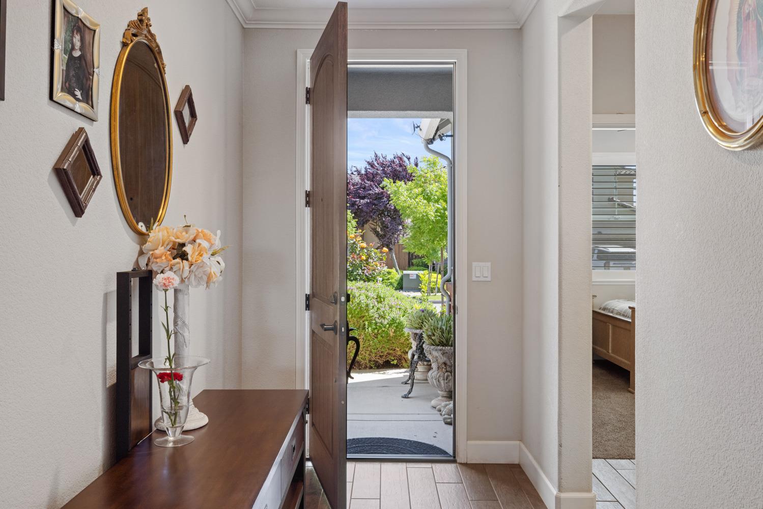 Detail Gallery Image 6 of 35 For 213 Isabella Dr, Lodi,  CA 95240 - 3 Beds | 2 Baths