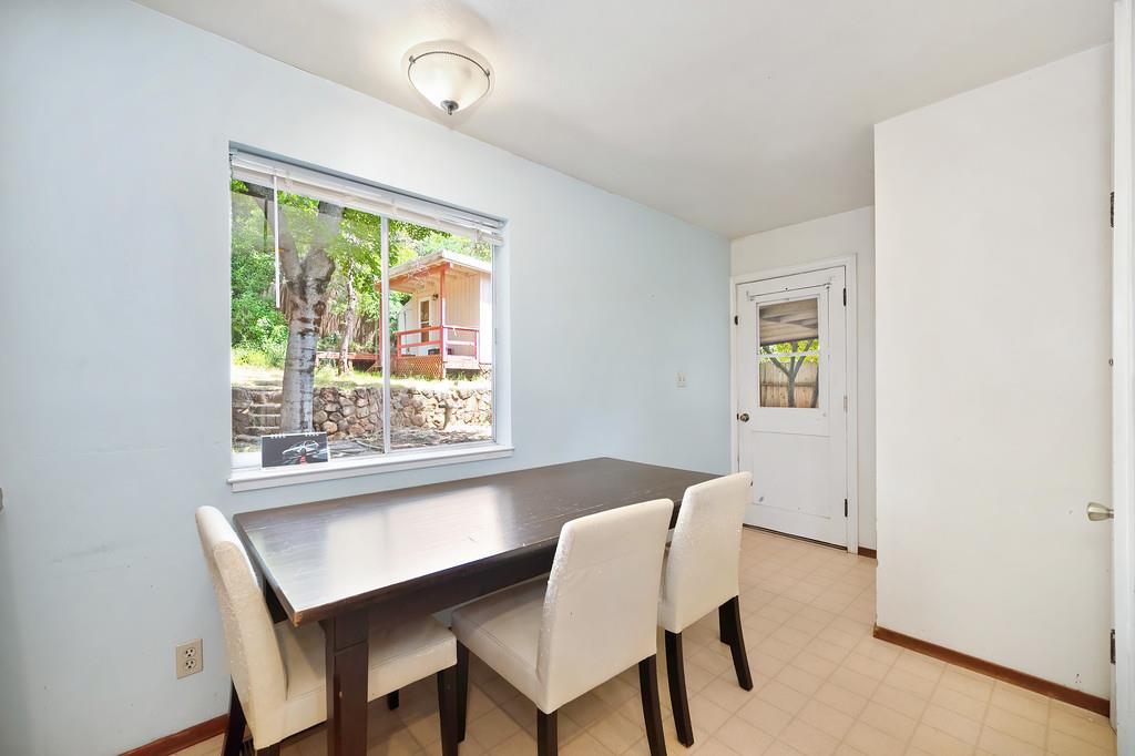 Detail Gallery Image 15 of 73 For 205 Marvin Way, Auburn,  CA 95603 - 2 Beds | 1/1 Baths