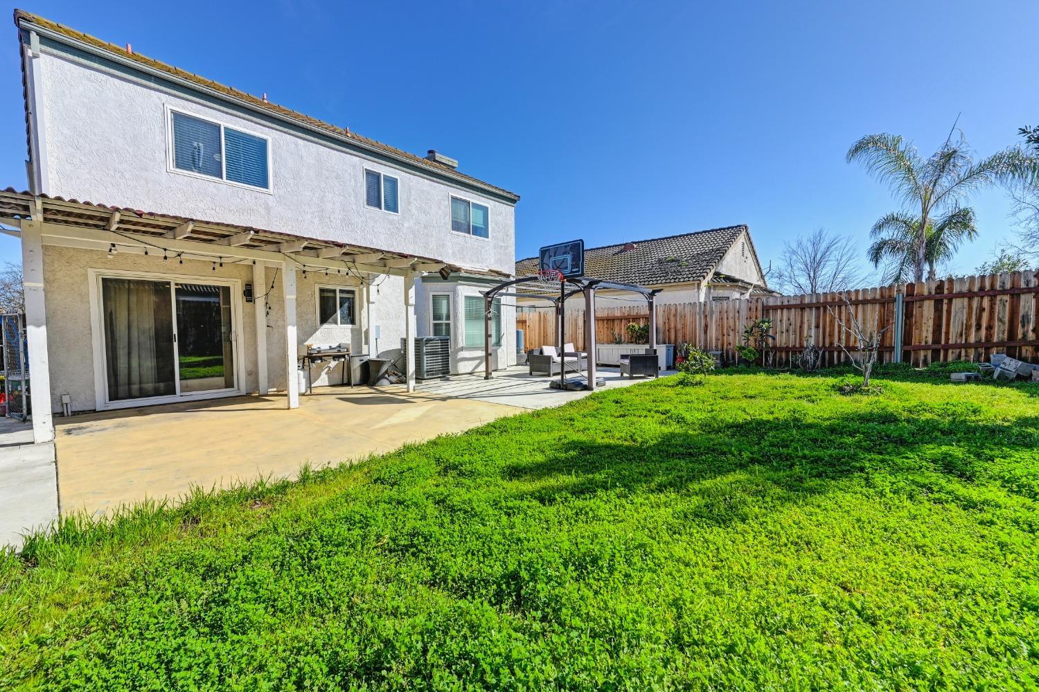 Detail Gallery Image 41 of 42 For 8924 La Margarita Way, Sacramento,  CA 95828 - 4 Beds | 2/1 Baths