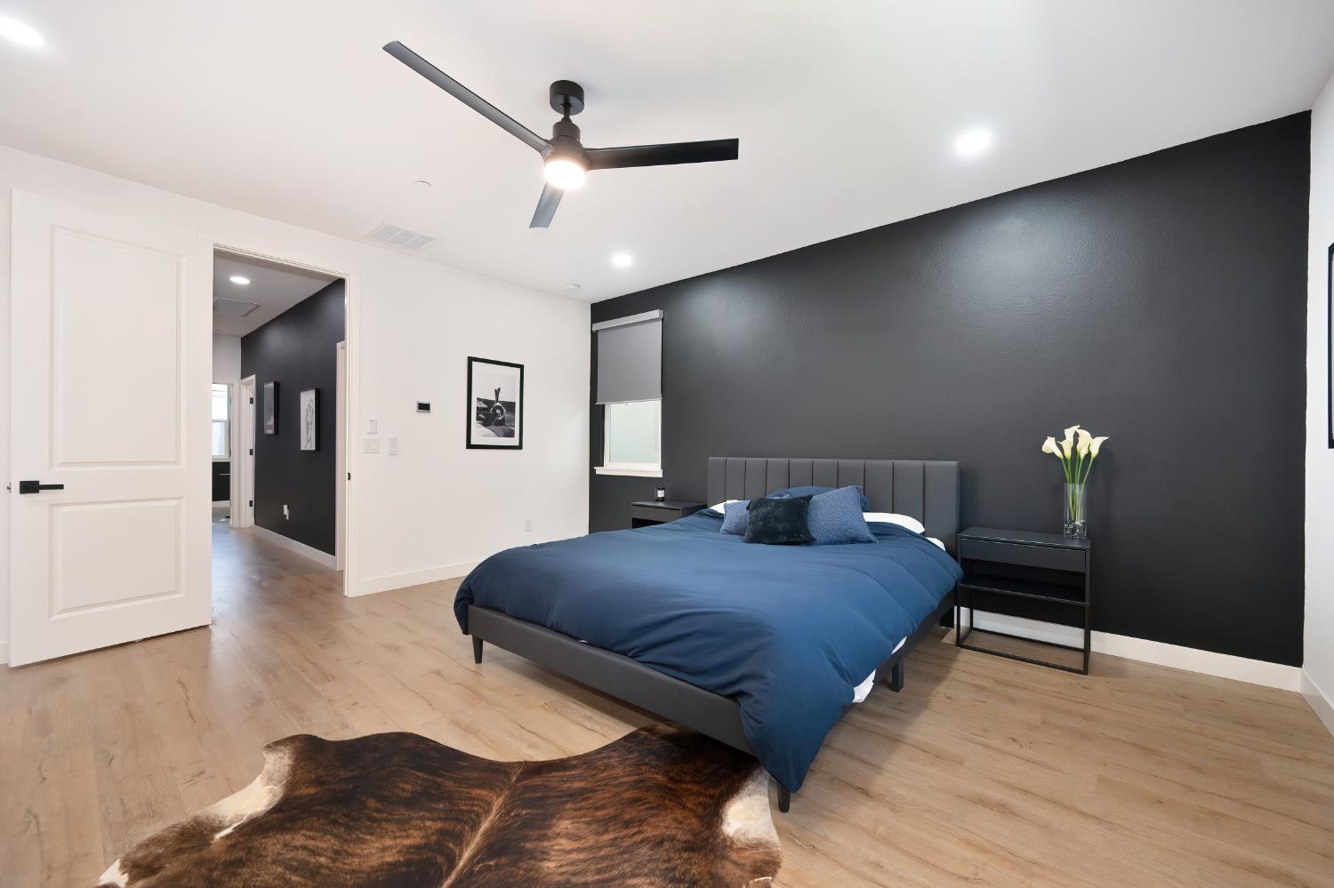 Detail Gallery Image 31 of 53 For 2372 Bastogne, Sacramento,  CA 95818 - 3 Beds | 2/1 Baths