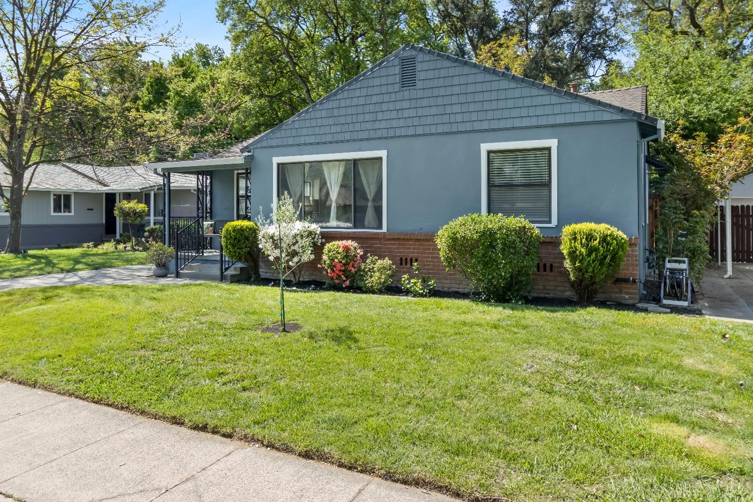 Detail Gallery Image 2 of 25 For 1142 Sherburn Ave, Sacramento,  CA 95822 - 3 Beds | 1 Baths