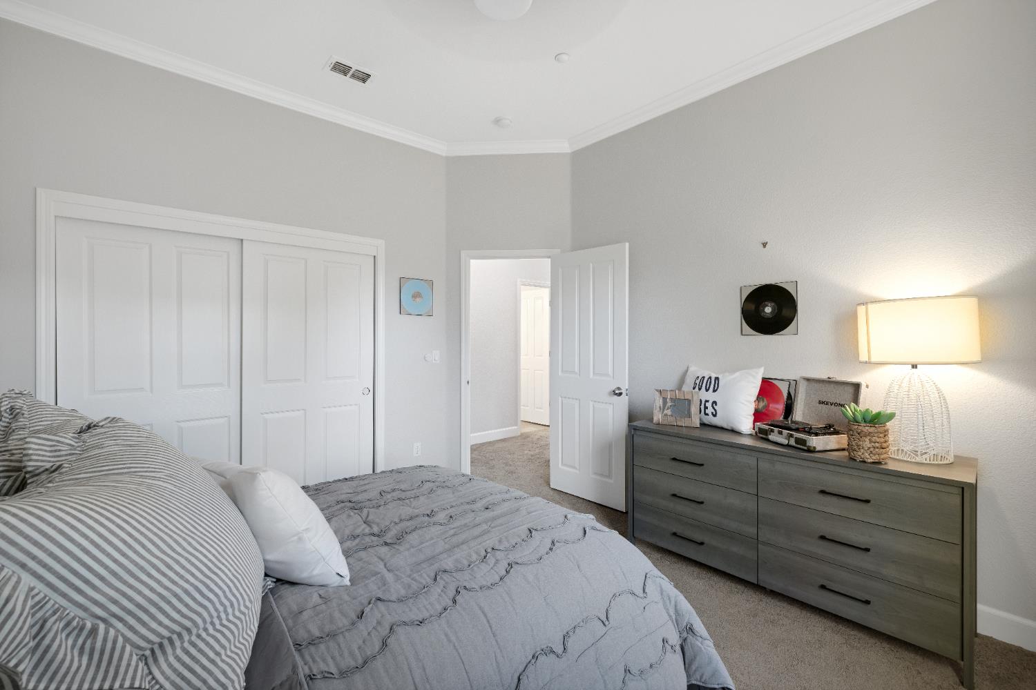Detail Gallery Image 40 of 62 For 3981 Monteverde Dr, Lincoln,  CA 95648 - 4 Beds | 2/2 Baths