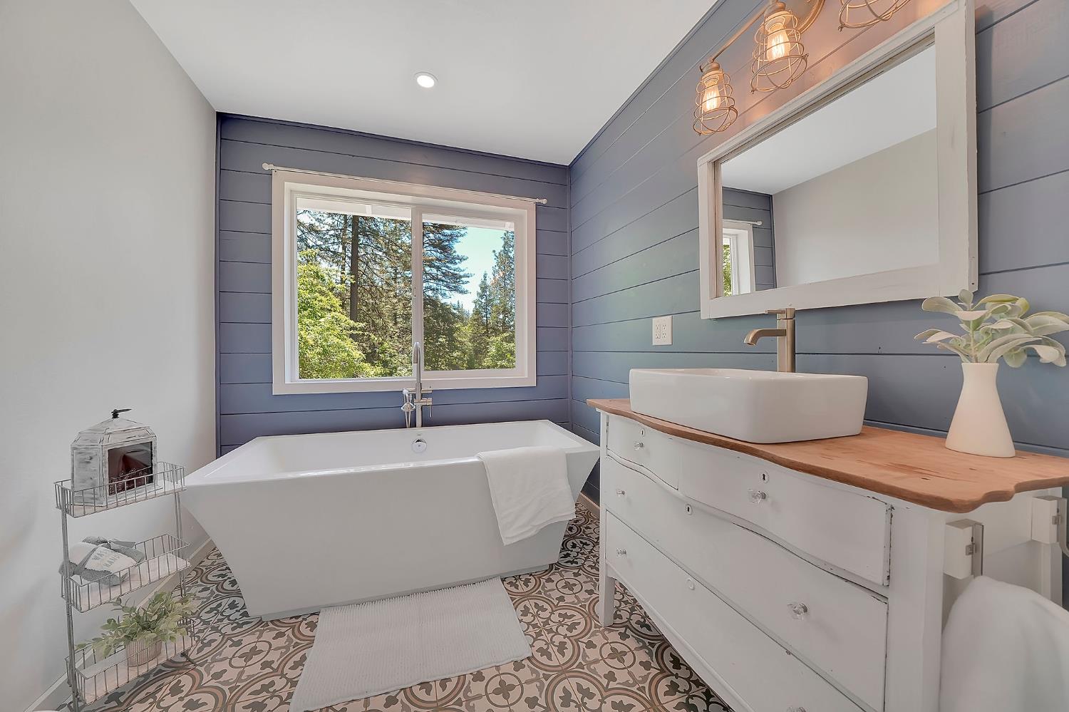 Detail Gallery Image 27 of 43 For 14490 Marilyn Ln, Pioneer,  CA 95666 - 2 Beds | 2 Baths