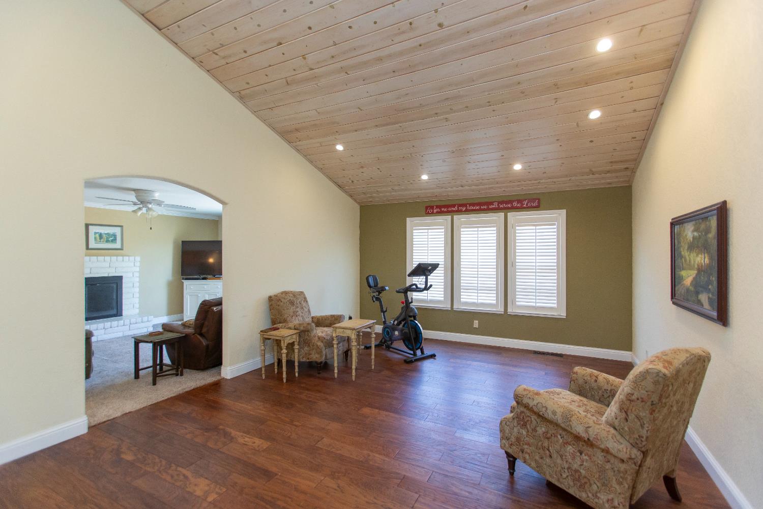 Detail Gallery Image 4 of 27 For 1860 Loyola Way, Turlock,  CA 95382 - 3 Beds | 2 Baths