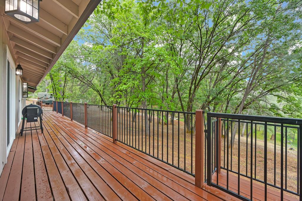 Detail Gallery Image 15 of 90 For 25375 Pineview Dr, Colfax,  CA 95713 - 3 Beds | 2 Baths