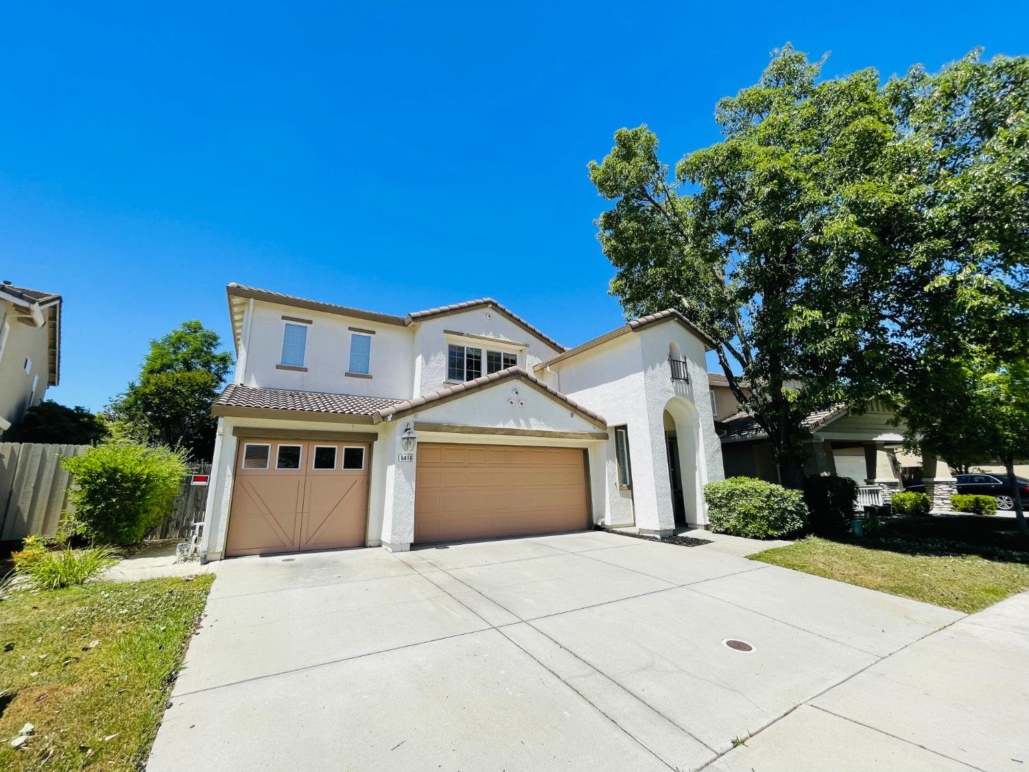Detail Gallery Image 2 of 42 For 6416 Jefjen Way, Elk Grove,  CA 95757 - 5 Beds | 3 Baths