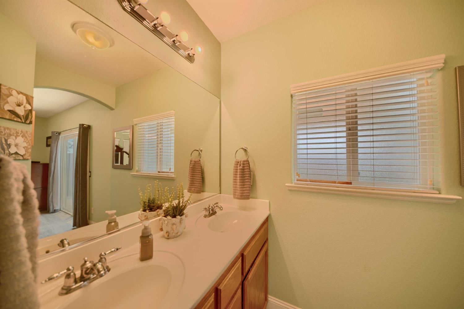 Detail Gallery Image 61 of 98 For 2994 La Vina Cir, Los Banos,  CA 93635 - 3 Beds | 2 Baths