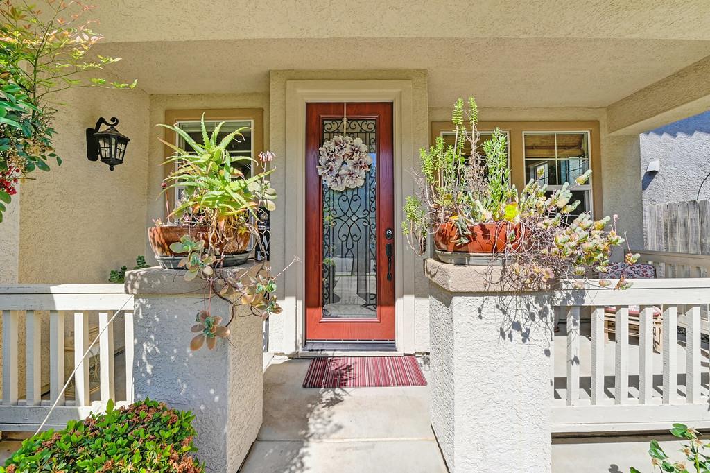 Detail Gallery Image 6 of 41 For 2874 Gray Fox Way, Lincoln,  CA 95648 - 3 Beds | 2 Baths