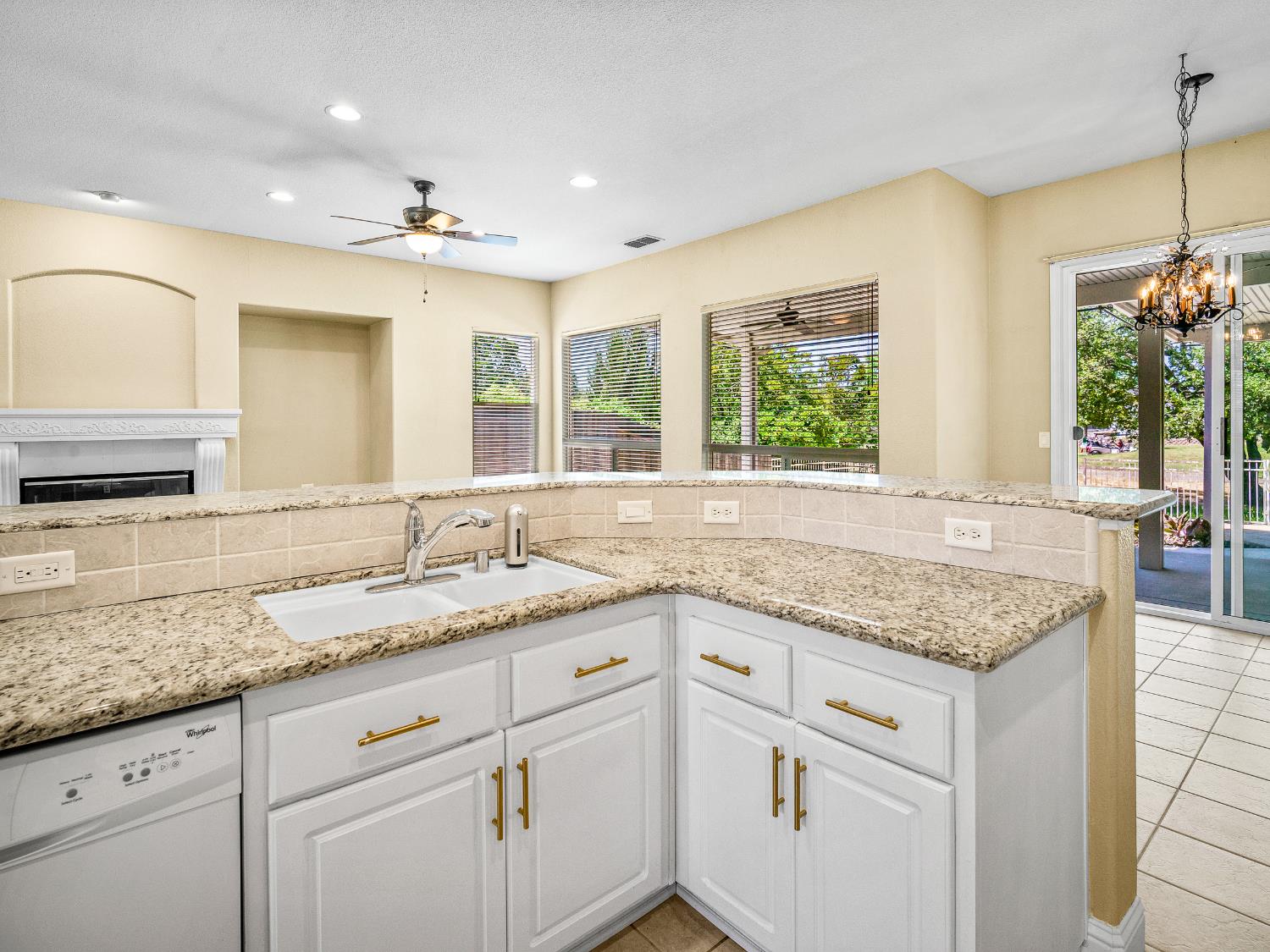 Detail Gallery Image 12 of 61 For 15325 Murieta South Pkwy, Rancho Murieta,  CA 95683 - 3 Beds | 2 Baths