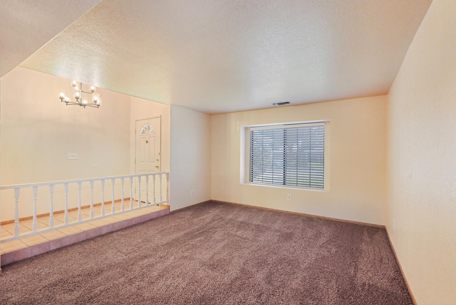 Detail Gallery Image 6 of 23 For 2833 Glasgow Dr, Ceres,  CA 95307 - 3 Beds | 2 Baths