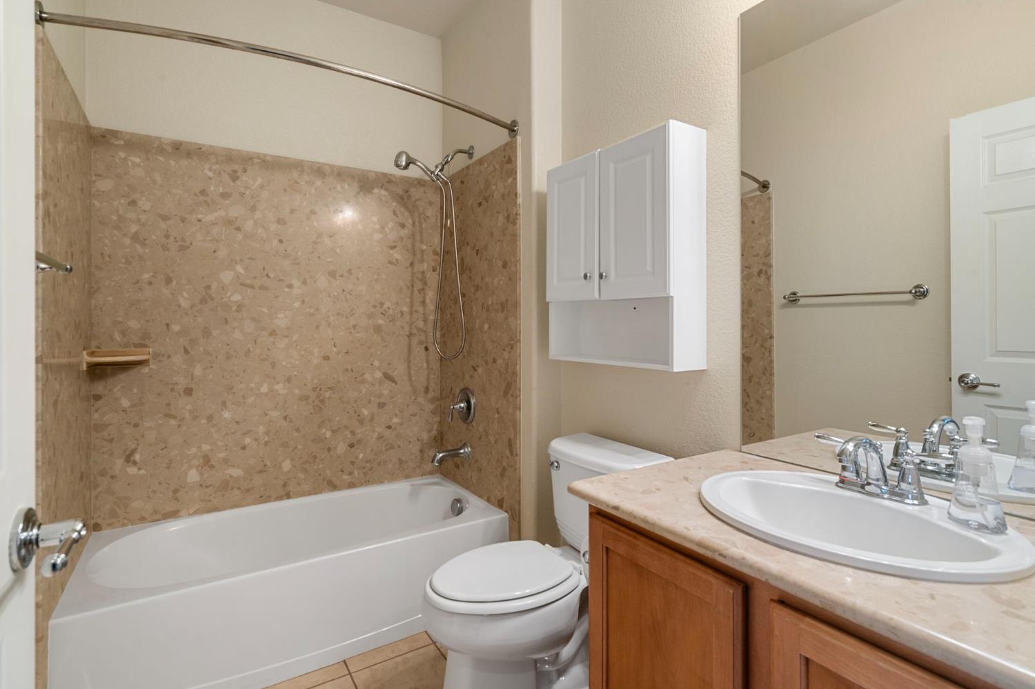 Detail Gallery Image 23 of 59 For 1587 Maple Valley St, Manteca,  CA 95336 - 2 Beds | 2 Baths