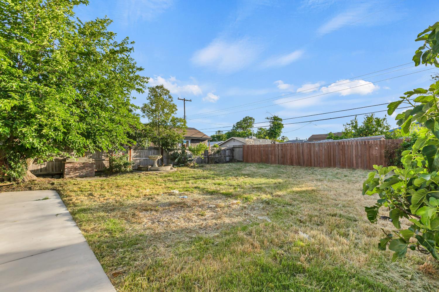 Detail Gallery Image 40 of 42 For 7682 Detroit Blvd, Sacramento,  CA 95832 - 4 Beds | 2 Baths