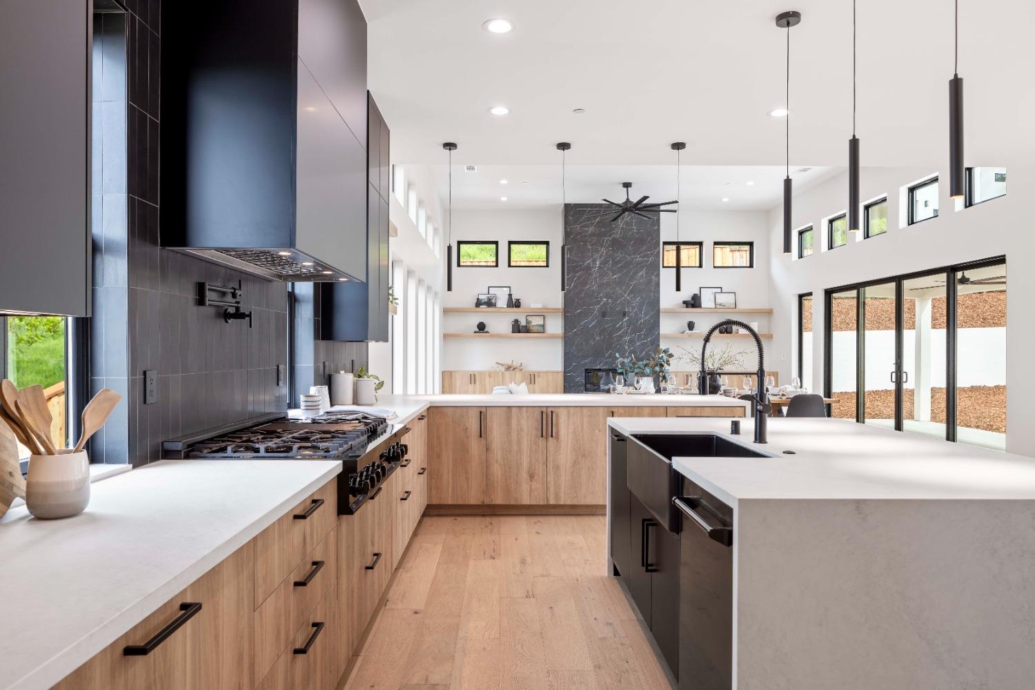Detail Gallery Image 1 of 47 For 714 Sundahl Dr, Folsom,  CA 95630 - 5 Beds | 3/1 Baths