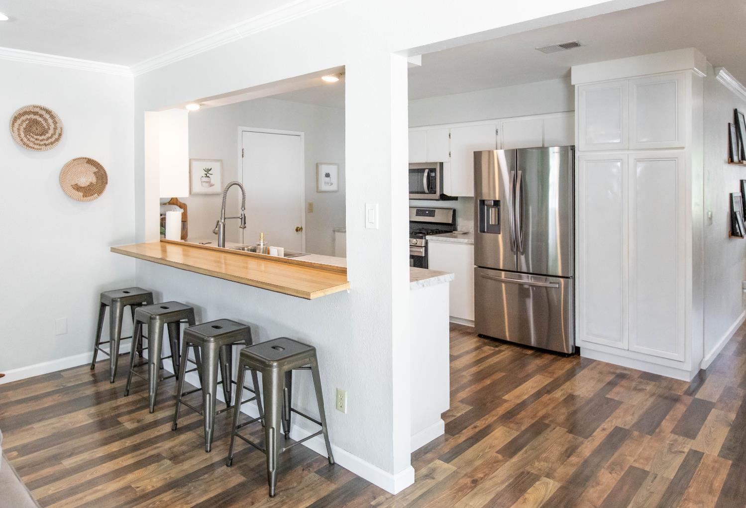 Detail Gallery Image 16 of 44 For 8940 Leatham Ave, Fair Oaks,  CA 95628 - 4 Beds | 2 Baths