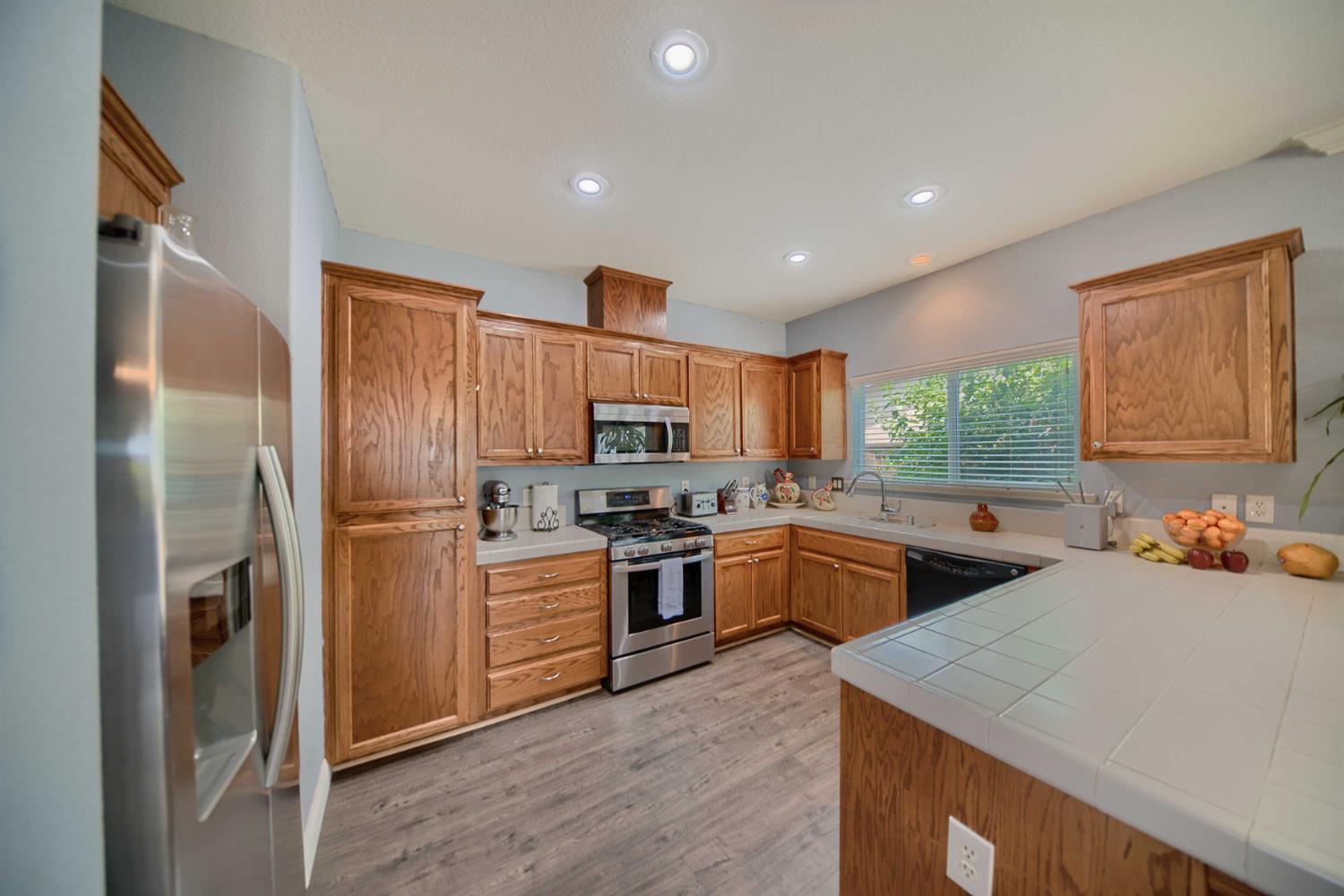 Detail Gallery Image 31 of 98 For 2994 La Vina Cir, Los Banos,  CA 93635 - 3 Beds | 2 Baths