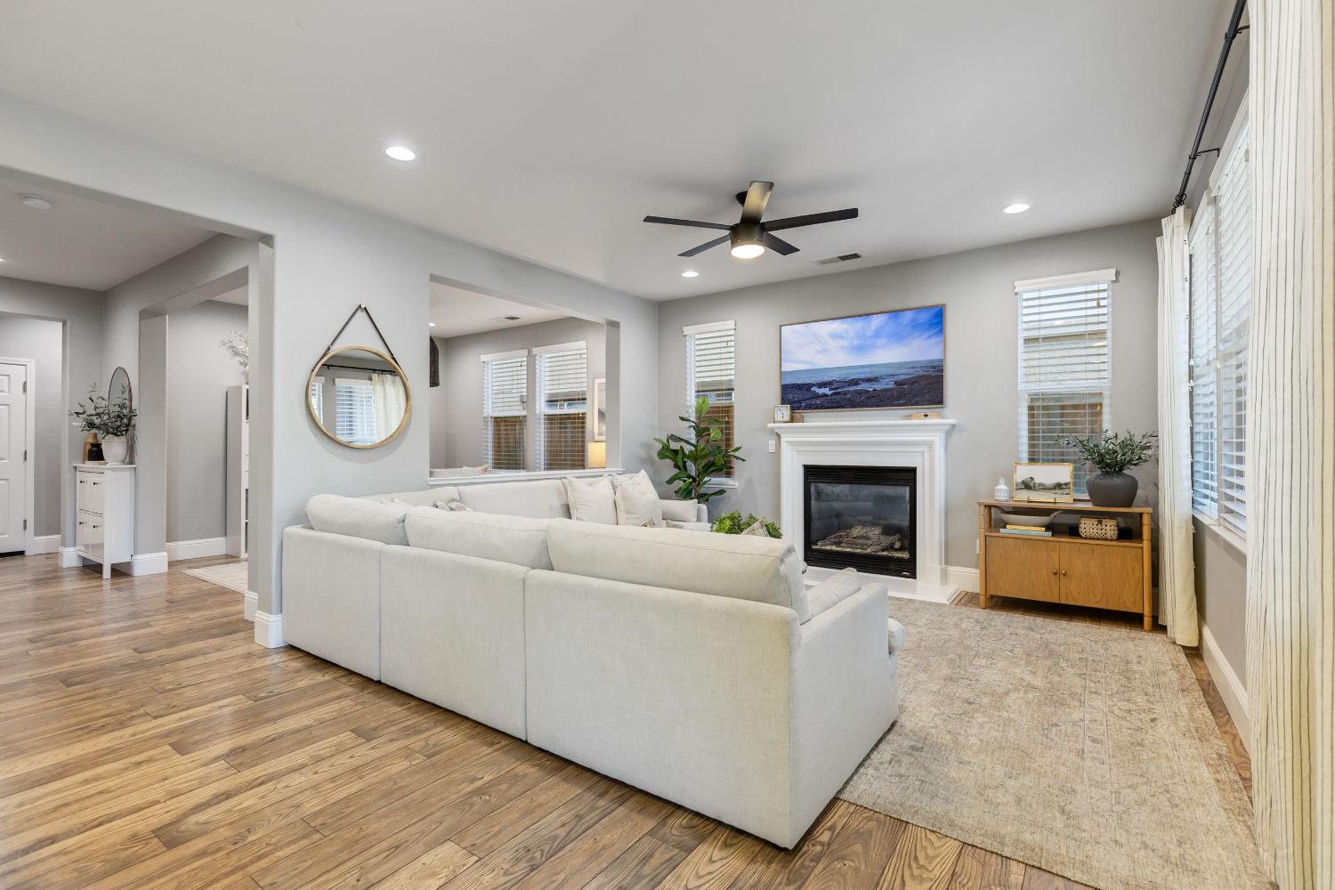 Detail Gallery Image 15 of 36 For 947 Campfire Cir, Rocklin,  CA 95765 - 3 Beds | 2/1 Baths