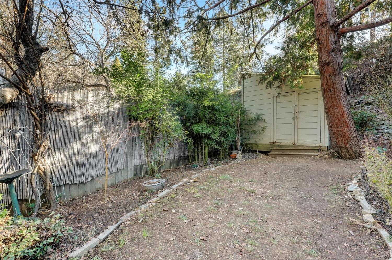 Detail Gallery Image 40 of 61 For 230 June Dr, Grass Valley,  CA 95945 - 2 Beds | 2 Baths