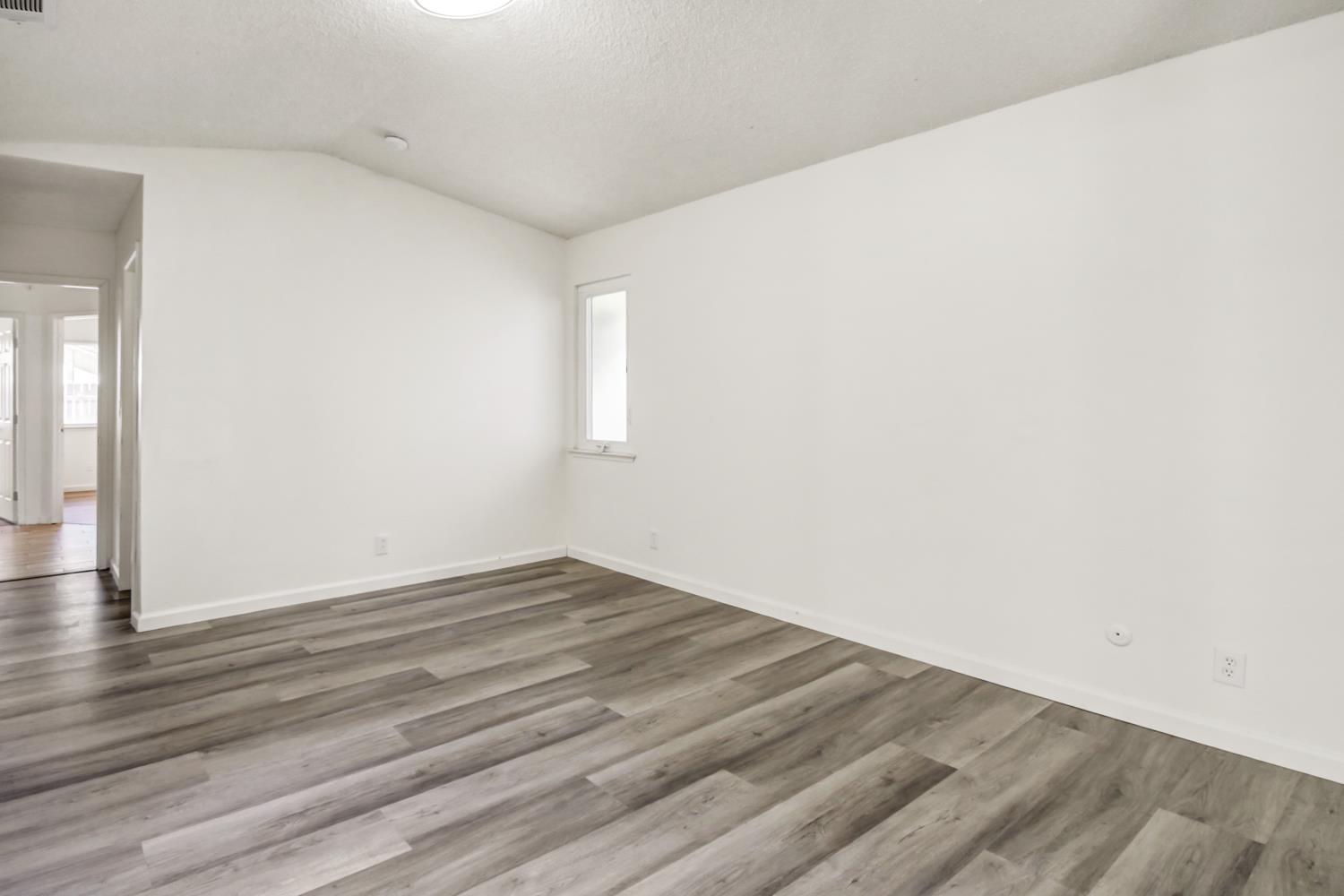 Detail Gallery Image 27 of 48 For 2301 Walnut Grove Way, Rancho Cordova,  CA 95670 - 3 Beds | 2 Baths