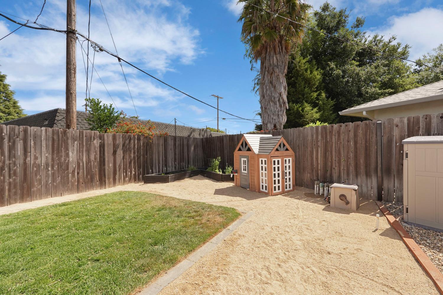 Detail Gallery Image 31 of 35 For 725 Maplewood Dr, Lodi,  CA 95242 - 3 Beds | 2 Baths
