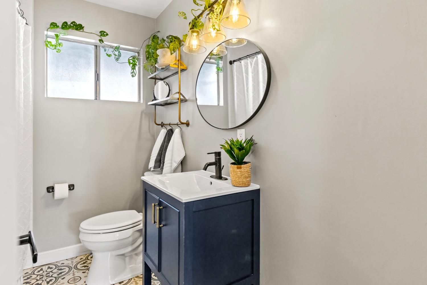 Detail Gallery Image 17 of 25 For 1142 Sherburn Ave, Sacramento,  CA 95822 - 3 Beds | 1 Baths
