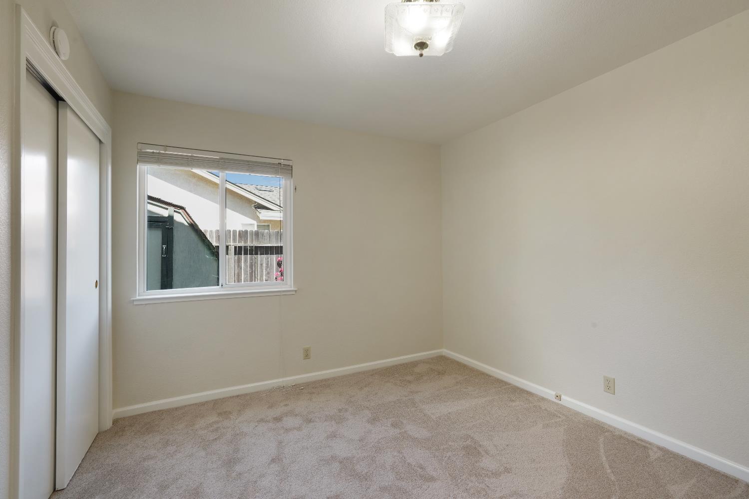 Detail Gallery Image 25 of 61 For 6001 Laguna Villa Way, Elk Grove,  CA 95758 - 3 Beds | 2 Baths