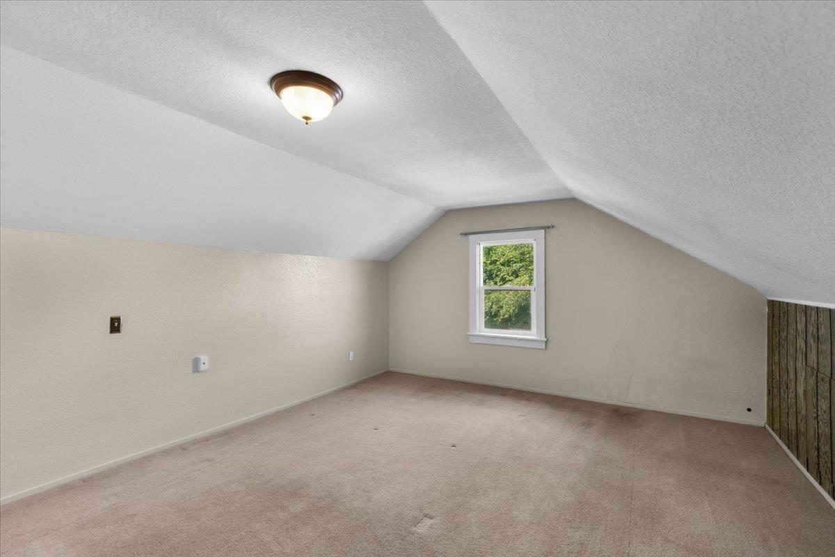 Detail Gallery Image 34 of 61 For 209 S Pasadena Ave, Waterford,  CA 95386 - 3 Beds | 1 Baths