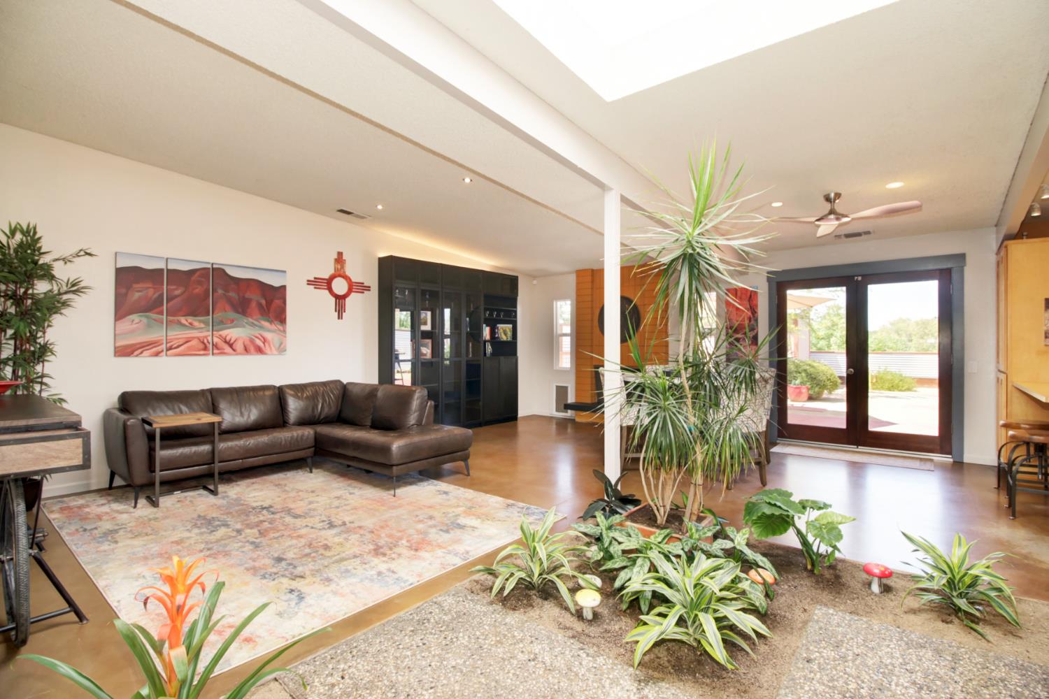 Detail Gallery Image 8 of 52 For 135 Luz Pl, Davis,  CA 95616 - 2 Beds | 2 Baths