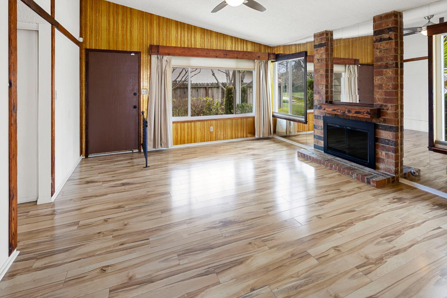 Detail Gallery Image 10 of 35 For 7044 Westchester Way, Citrus Heights,  CA 95621 - 4 Beds | 2 Baths