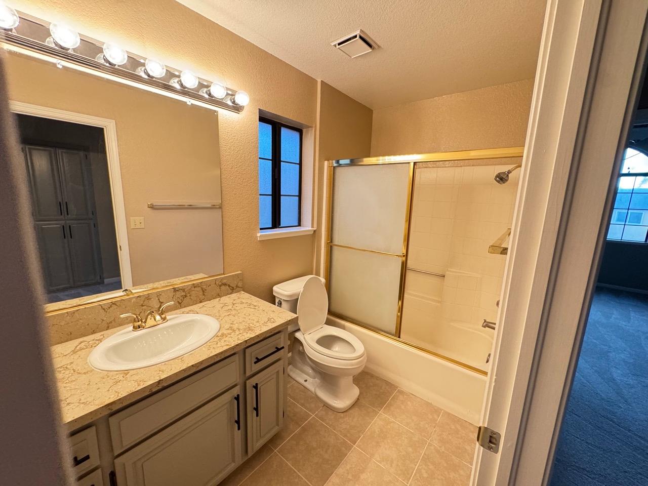 Detail Gallery Image 26 of 38 For 2232 Ne Manitoba Ct, Modesto,  CA 95356 - 3 Beds | 2/1 Baths