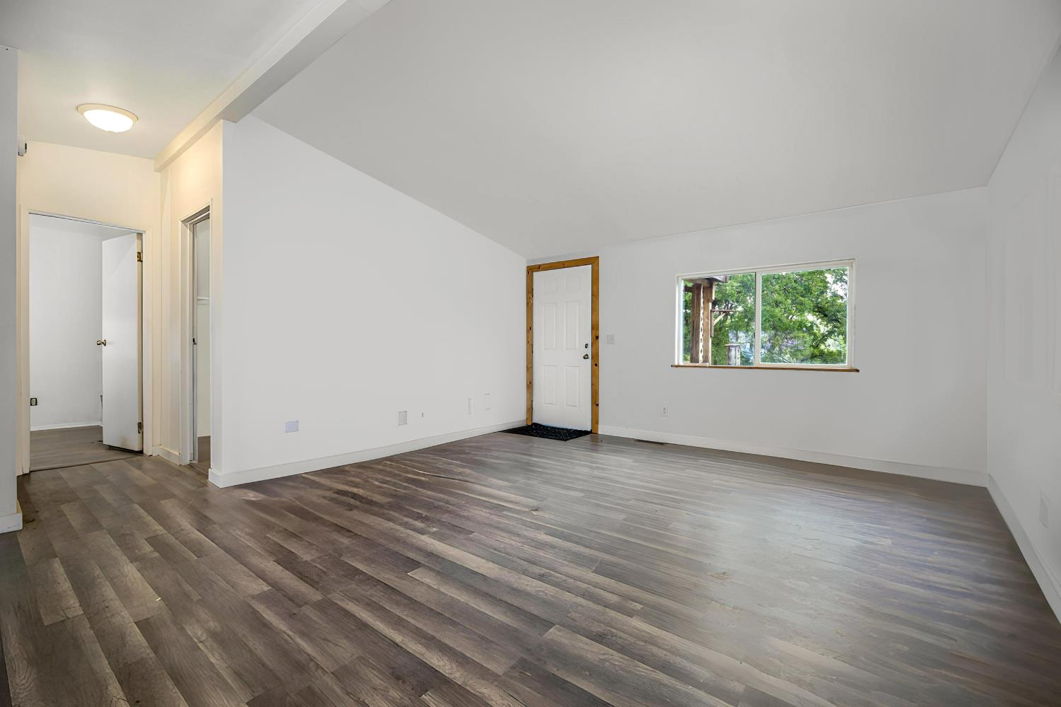 Detail Gallery Image 3 of 47 For 12606 Black Rd, –,  CA 95977 - 3 Beds | 2 Baths