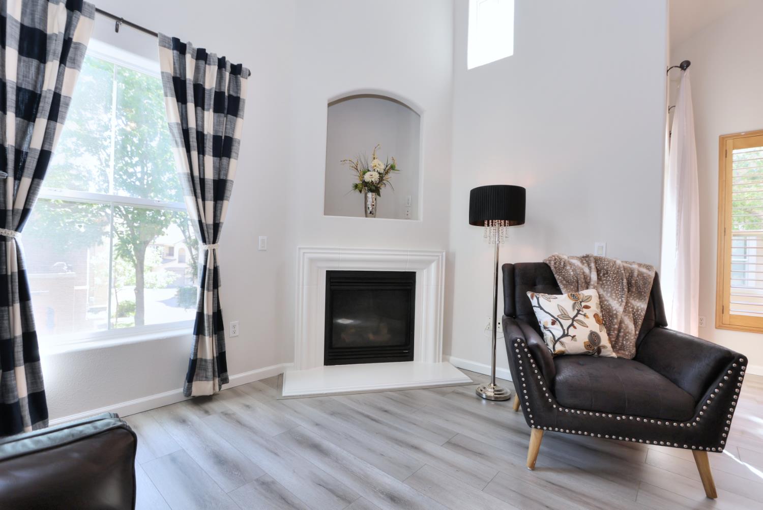 Photo #3: 225039412 Listing 