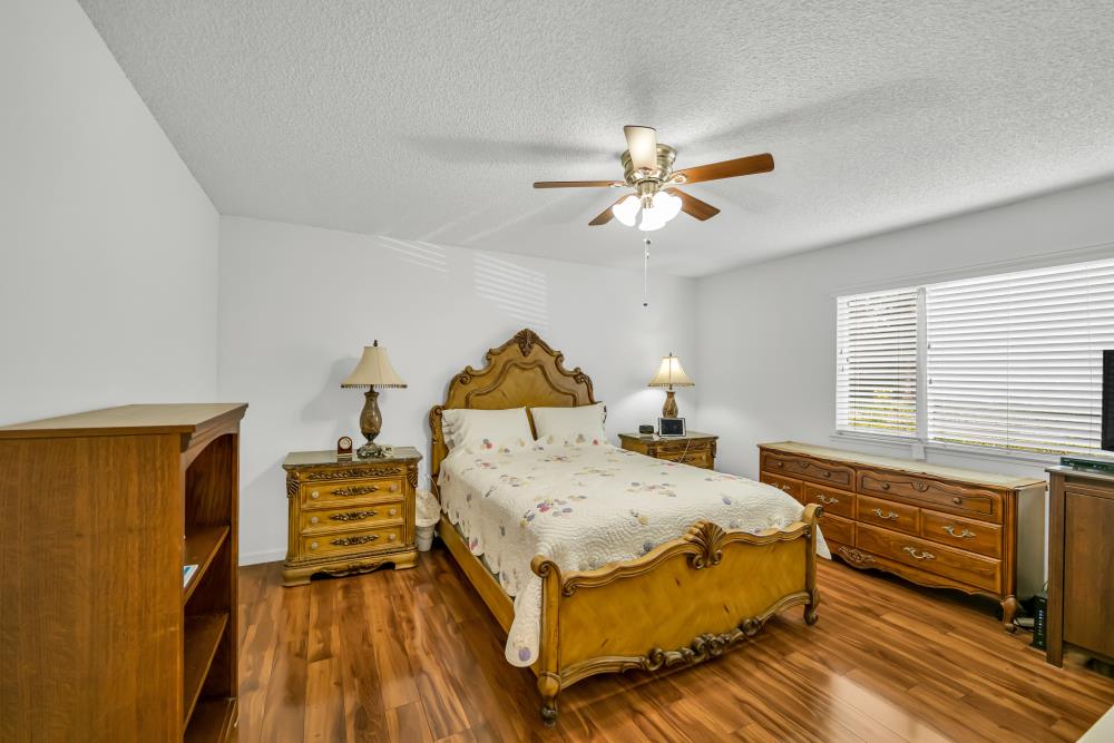 Photo #13: 225063831 Listing: Photo #13
