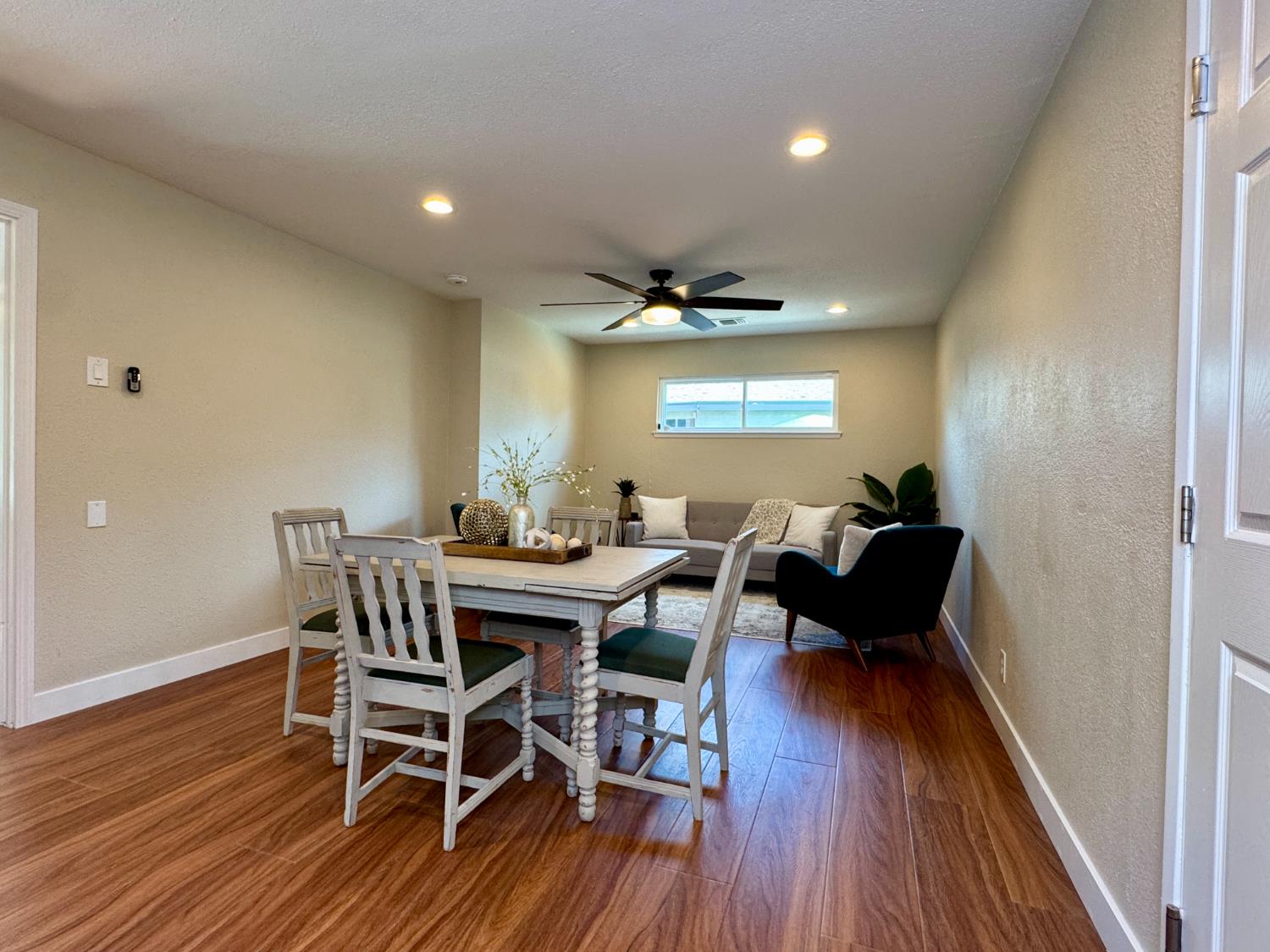 Mohawk Way, Fair Oaks, California image 13