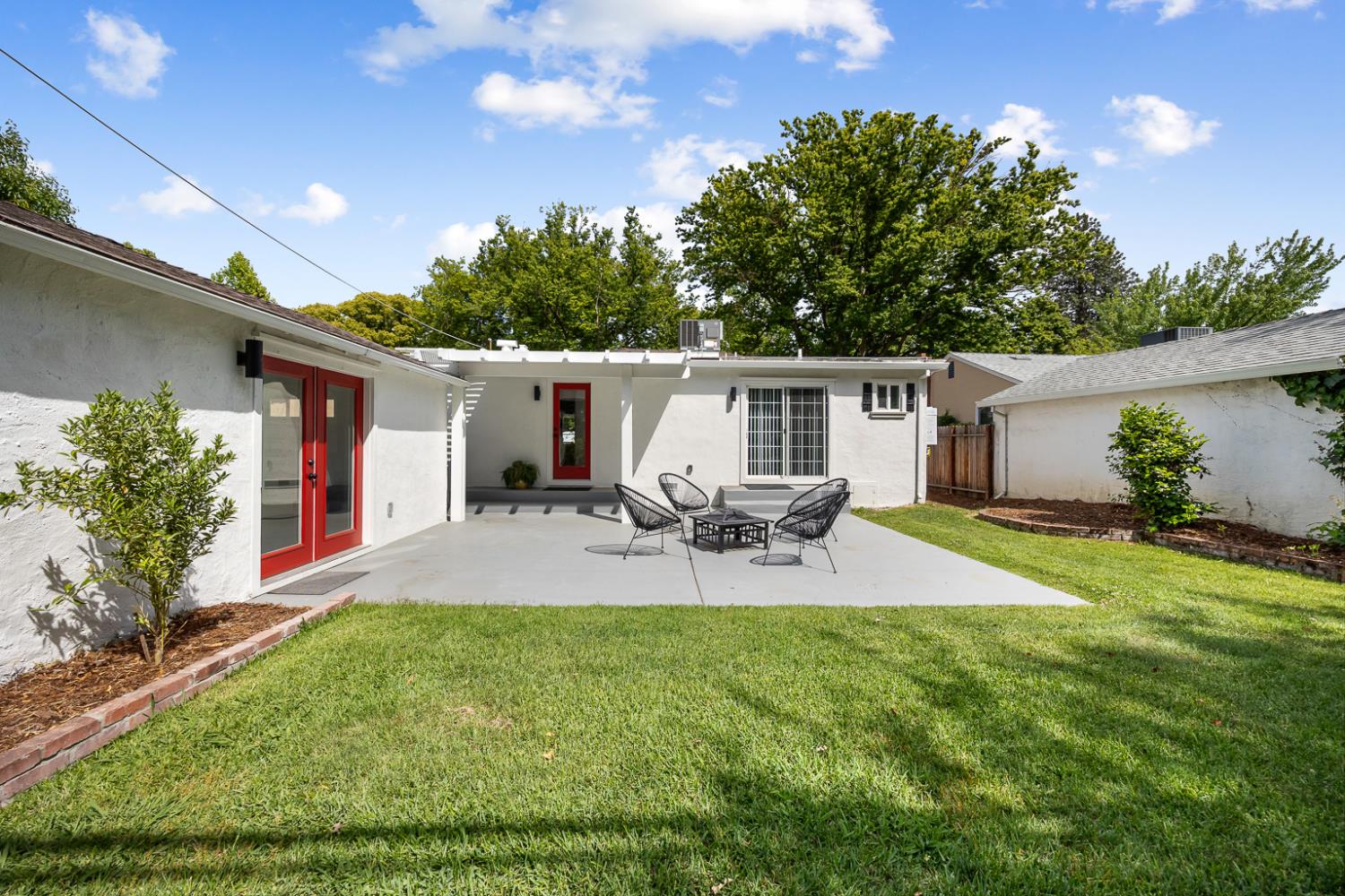 Detail Gallery Image 32 of 49 For 2750 San Luis Ct, Sacramento,  CA 95818 - 3 Beds | 2 Baths