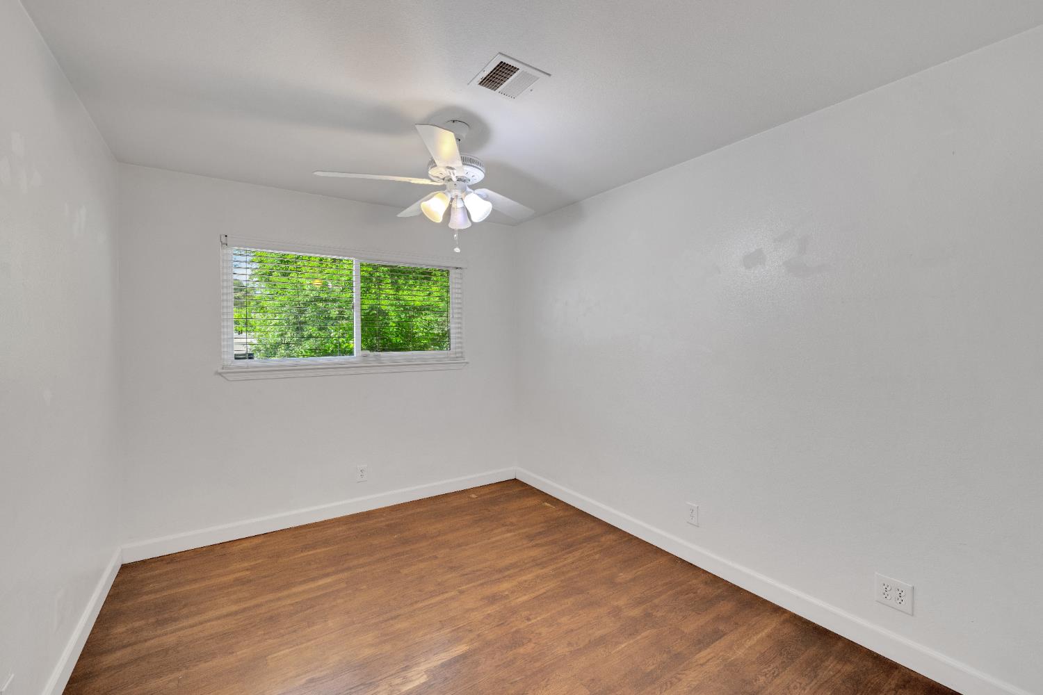 Detail Gallery Image 30 of 33 For 6140 Rumford Ave, Citrus Heights,  CA 95621 - 3 Beds | 2 Baths