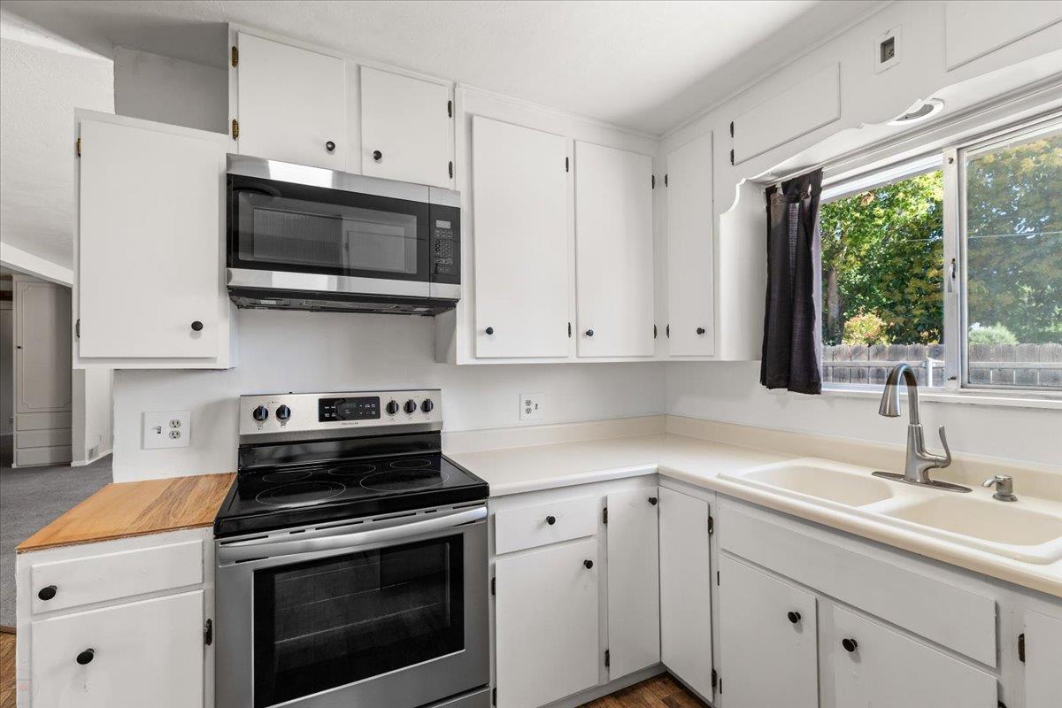 Detail Gallery Image 12 of 47 For 1022 Calder Ct, Modesto,  CA 95350 - 3 Beds | 2 Baths