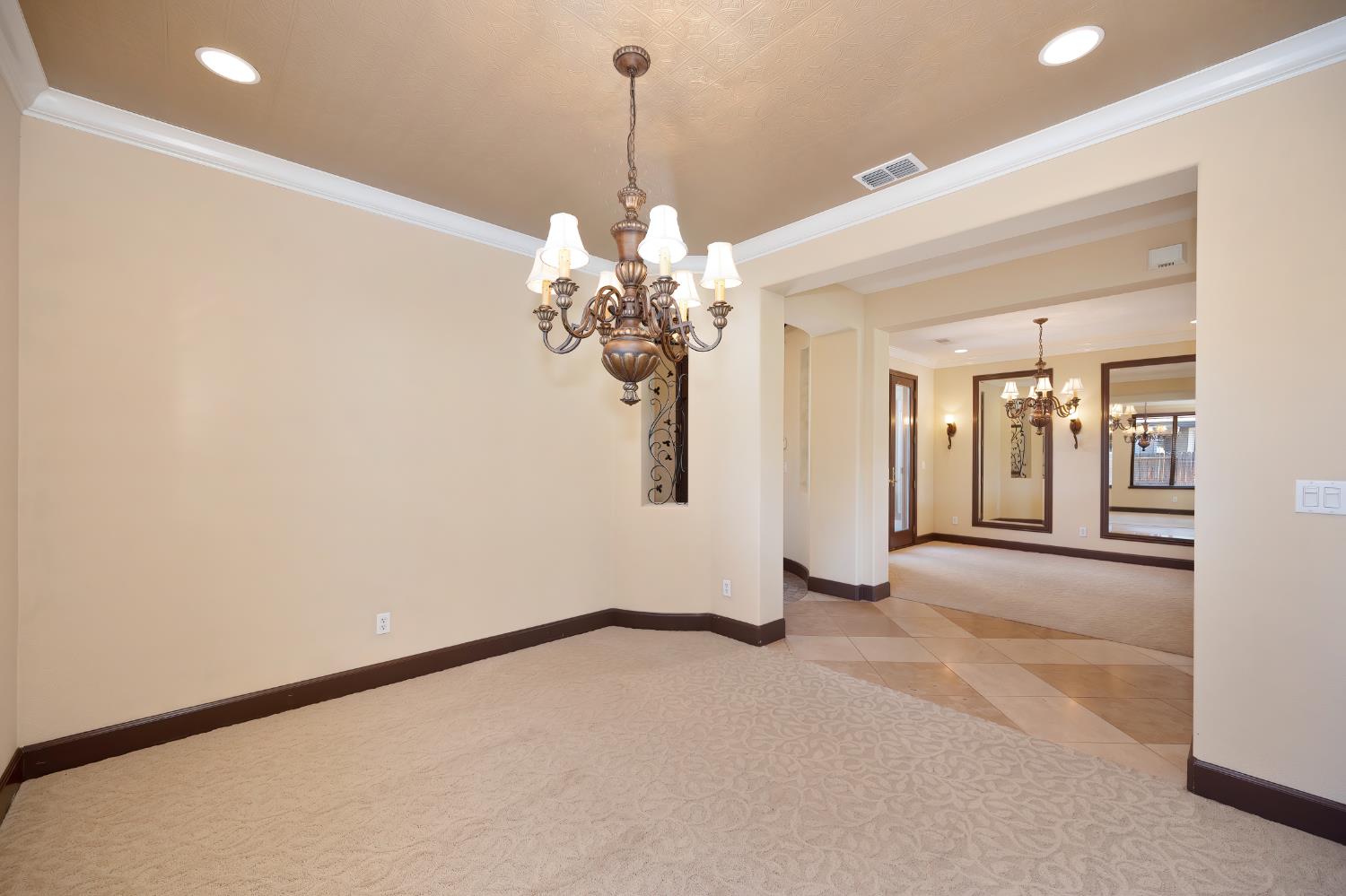 Detail Gallery Image 19 of 88 For 620 Castle Oaks Dr, Ione,  CA 95640 - 4 Beds | 2/1 Baths