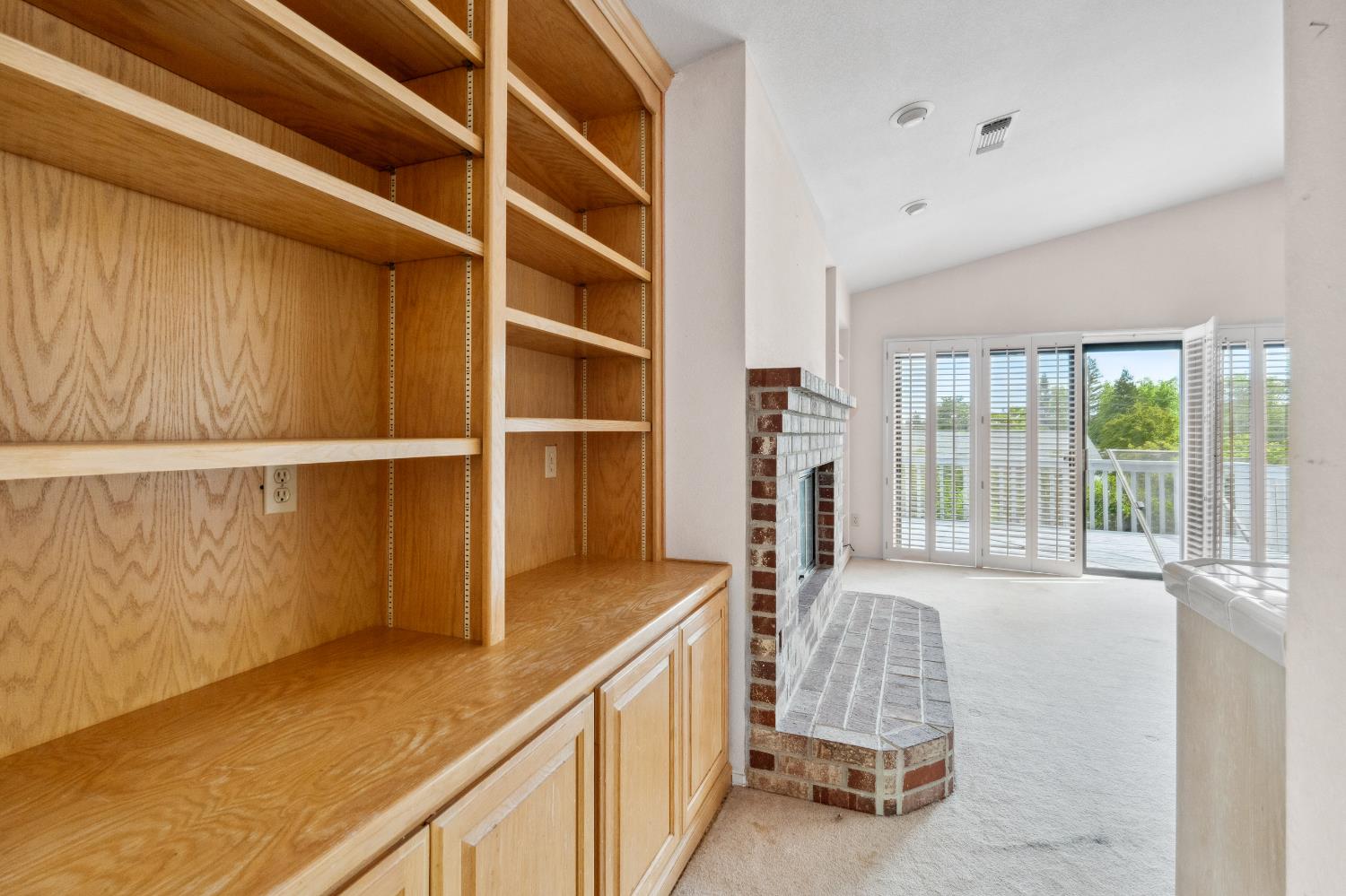 Detail Gallery Image 65 of 91 For 8518 Rolling Green Way, Fair Oaks,  CA 95628 - 4 Beds | 2/2 Baths