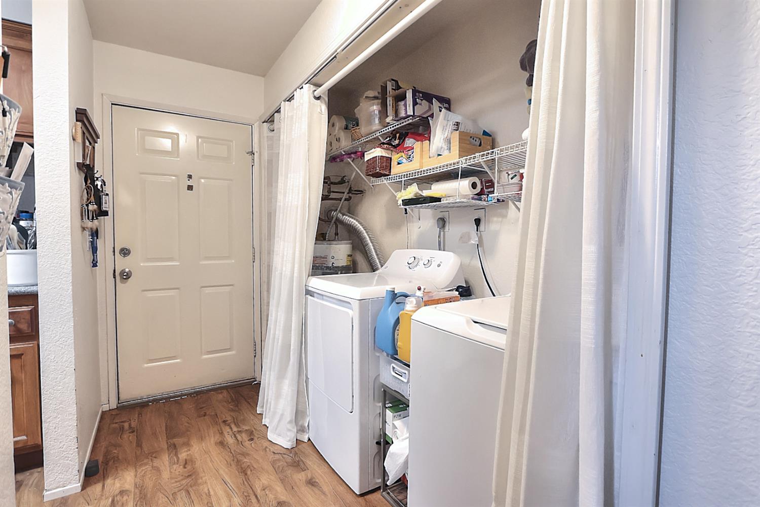Detail Gallery Image 27 of 36 For 7437 Auburn Oaks Ct #E,  Citrus Heights,  CA 95621 - 2 Beds | 1 Baths