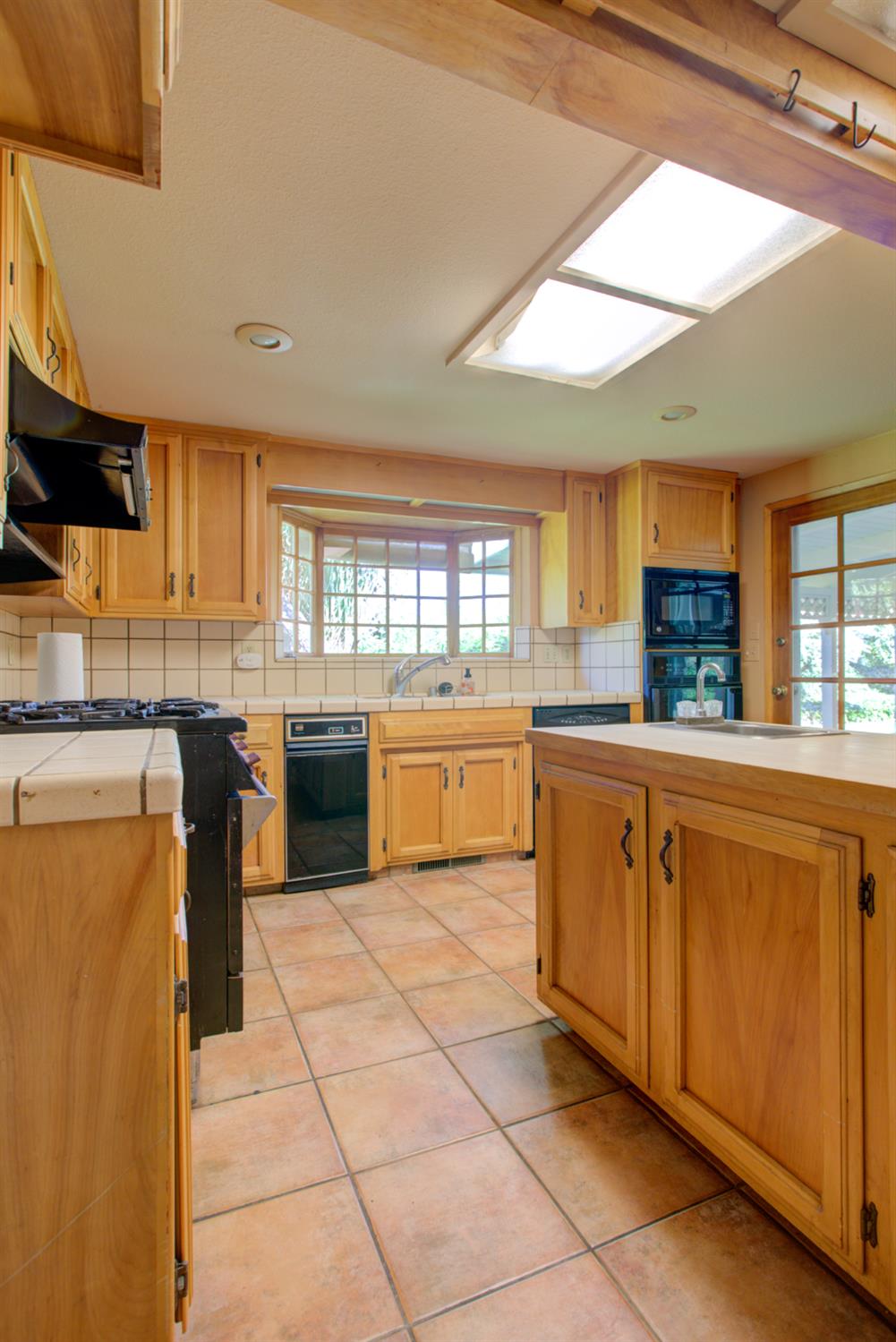 Bedford Drive, Merced, California image 21
