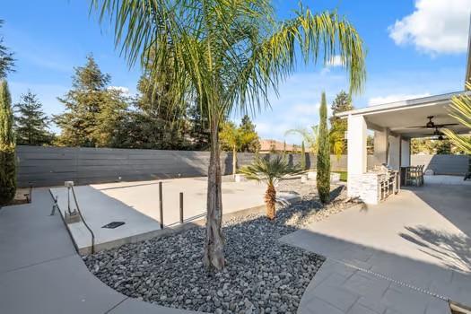 Detail Gallery Image 39 of 45 For 7160 W Dovewood Ln, Fresno,  CA 93723 - 7 Beds | 5/1 Baths
