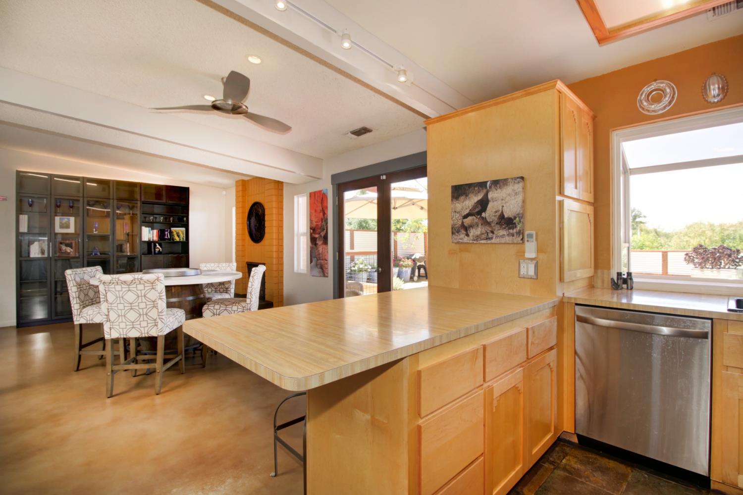 Detail Gallery Image 24 of 52 For 135 Luz Pl, Davis,  CA 95616 - 2 Beds | 2 Baths