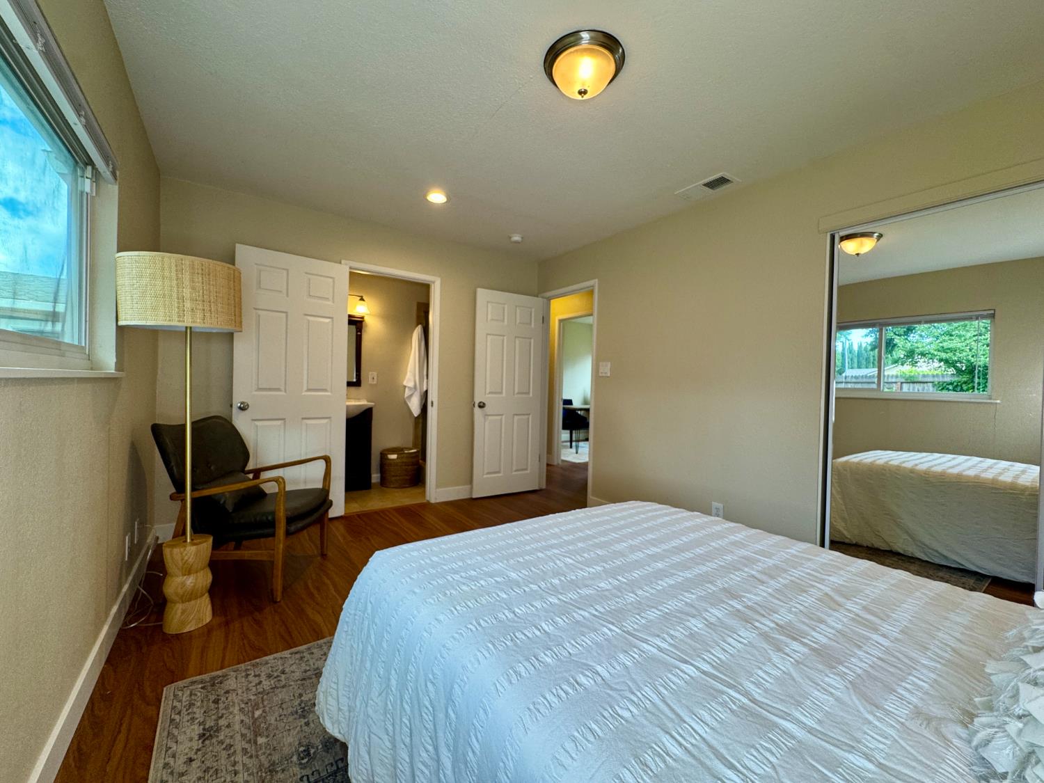 Mohawk Way, Fair Oaks, California image 28