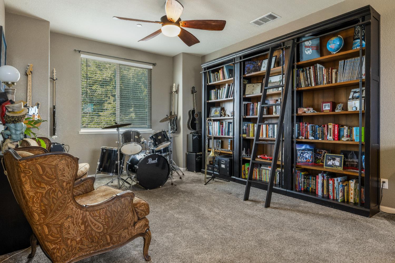 Detail Gallery Image 22 of 41 For 680 Sawtooth Ct, Manteca,  CA 95337 - 4 Beds | 3/1 Baths