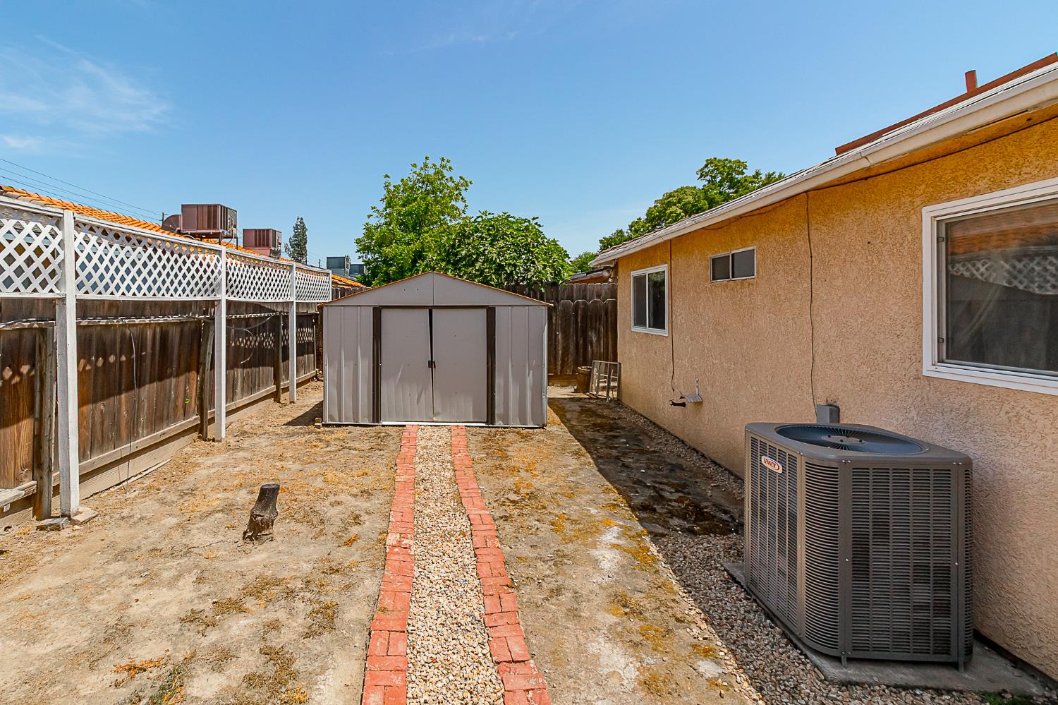 Detail Gallery Image 23 of 25 For 1705 Chapala Way, Modesto,  CA 95355 - 3 Beds | 2 Baths