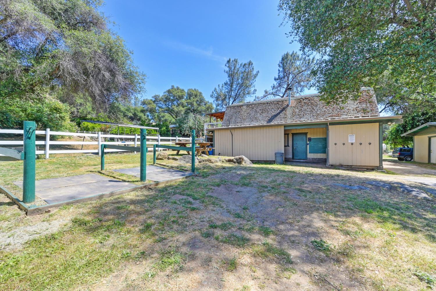 Detail Gallery Image 82 of 97 For 4141 Prospector Rd, Loomis,  CA 95650 - 4 Beds | 2 Baths