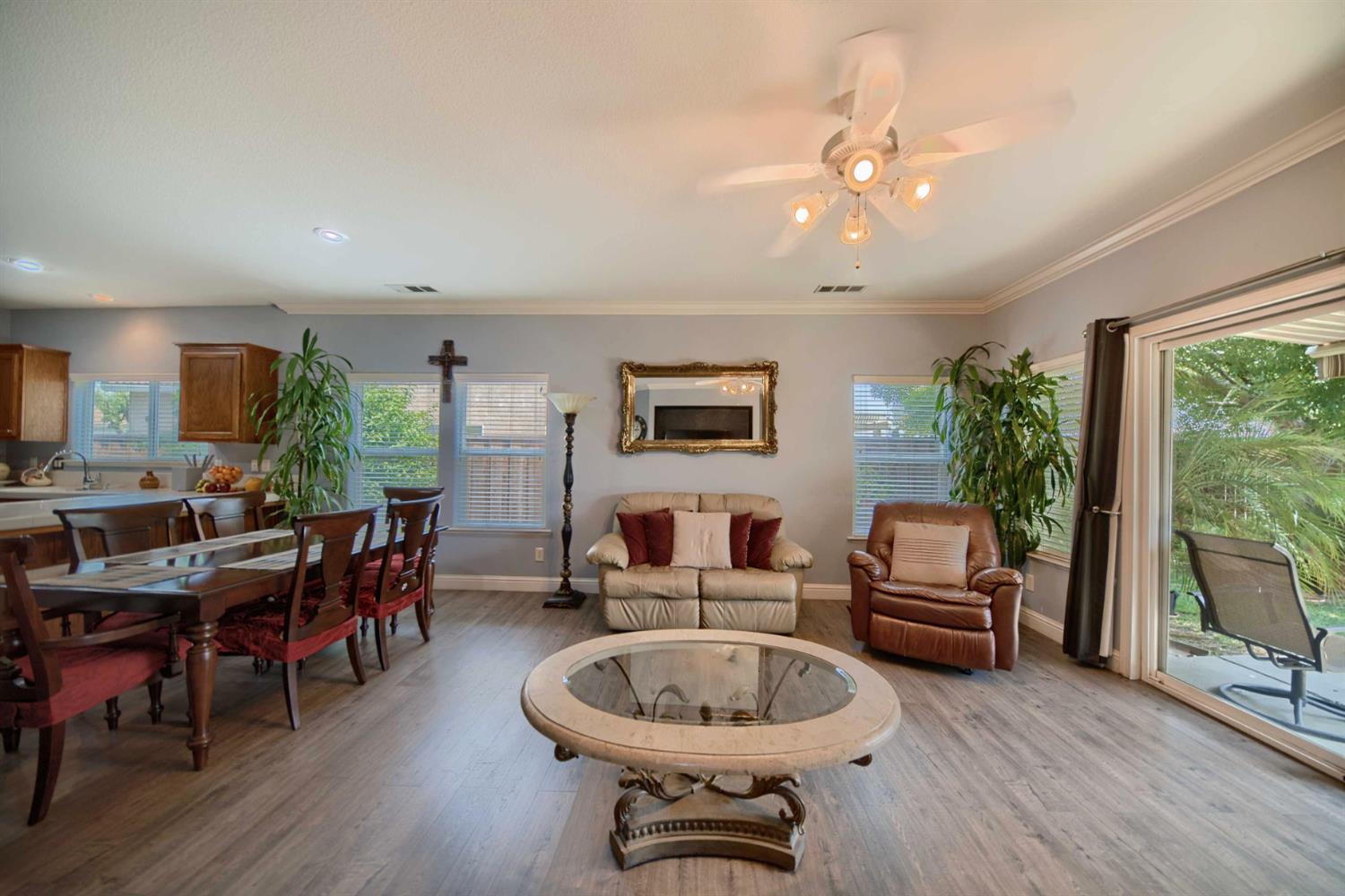 Detail Gallery Image 27 of 98 For 2994 La Vina Cir, Los Banos,  CA 93635 - 3 Beds | 2 Baths