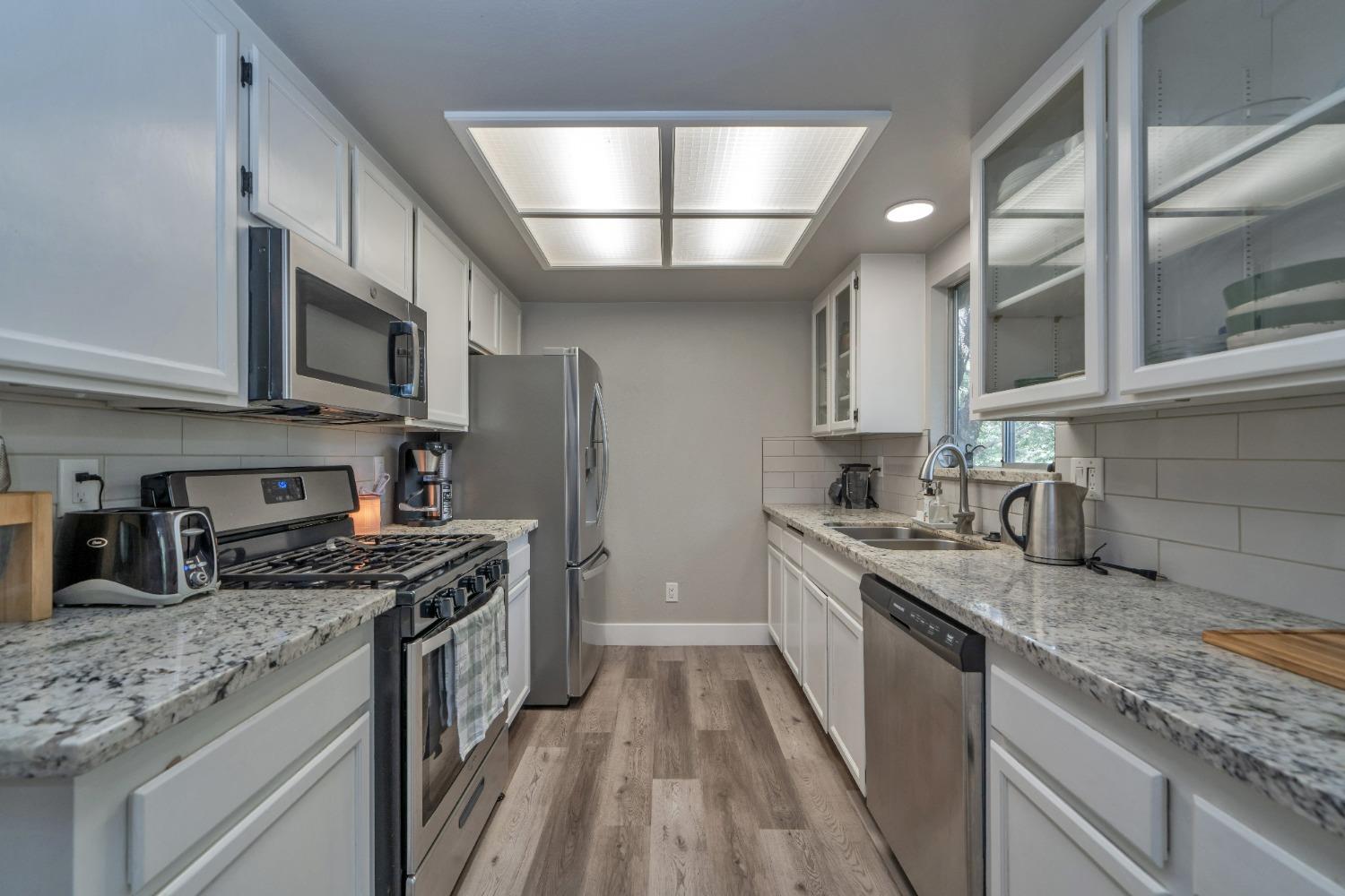 Detail Gallery Image 26 of 34 For 5781 Sly Park Rd, Pollock Pines,  CA 95726 - 2 Beds | 2 Baths